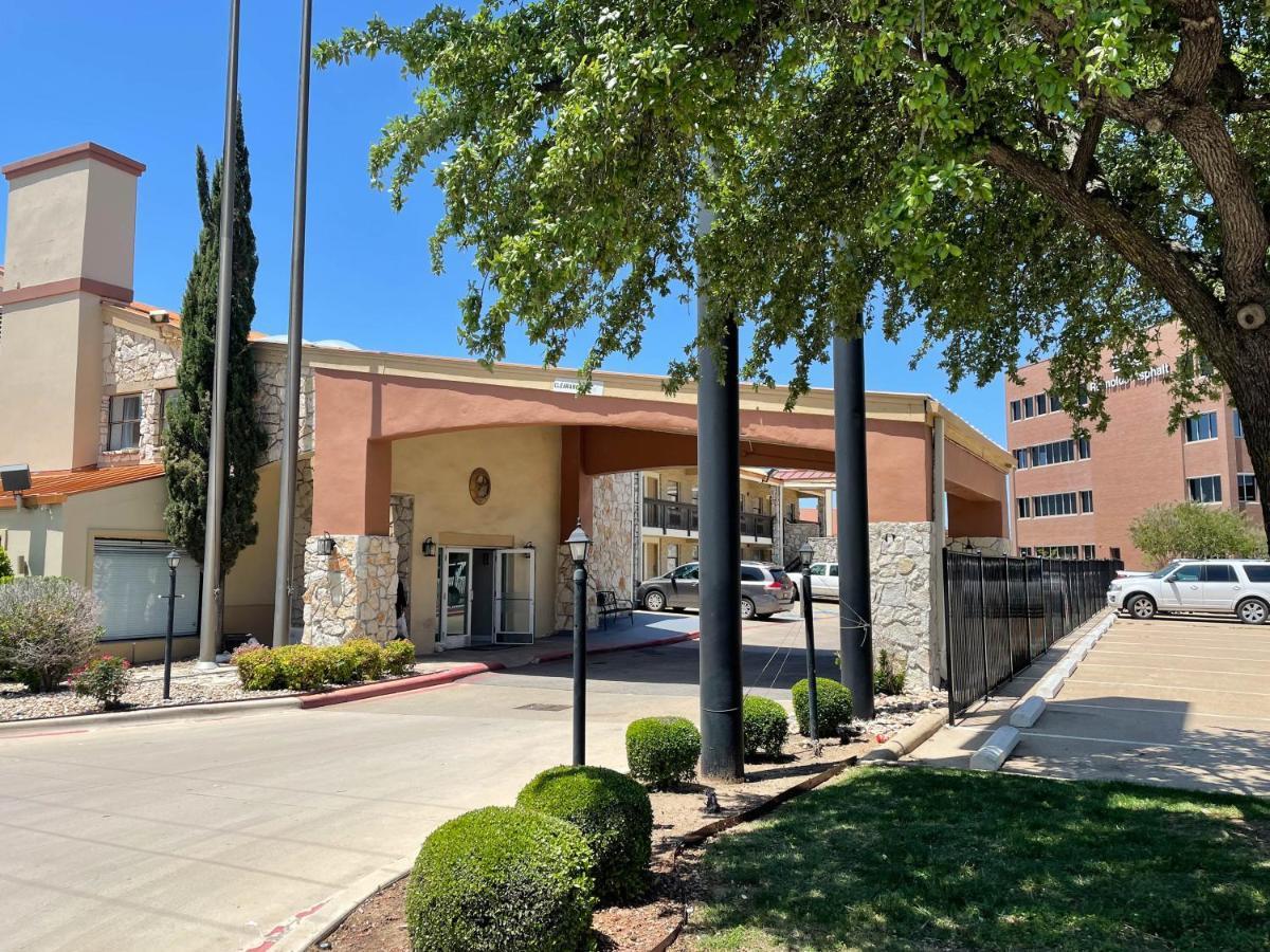 Studio 6 Suites North Richland Hills Tx Exterior photo