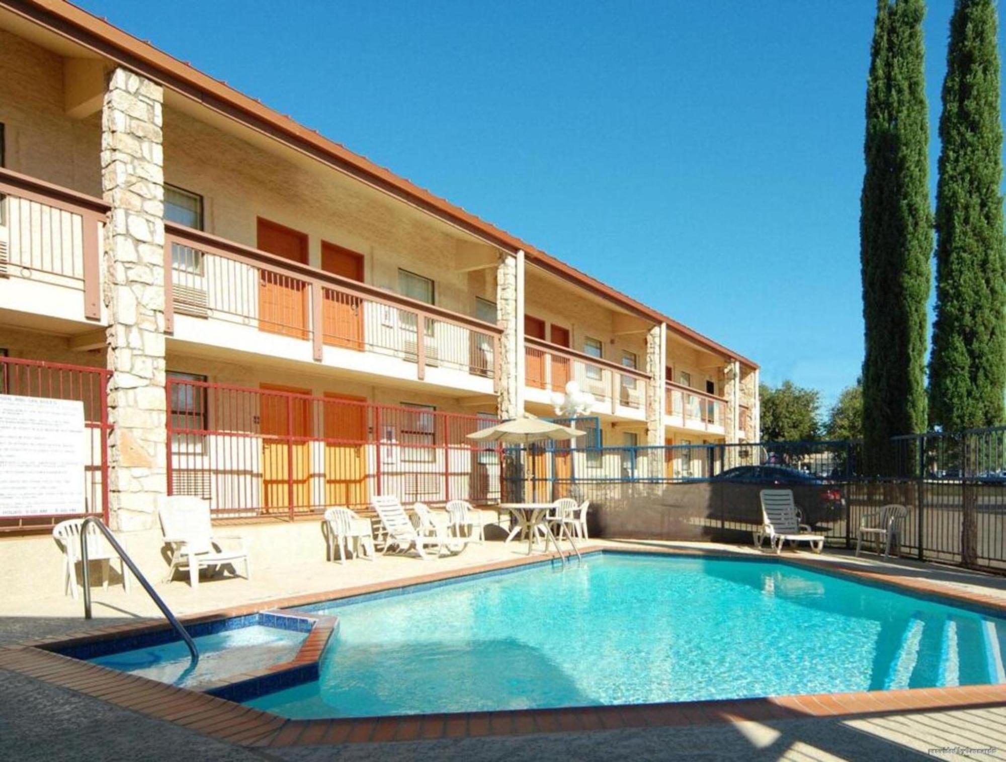Studio 6 Suites North Richland Hills Tx Exterior photo